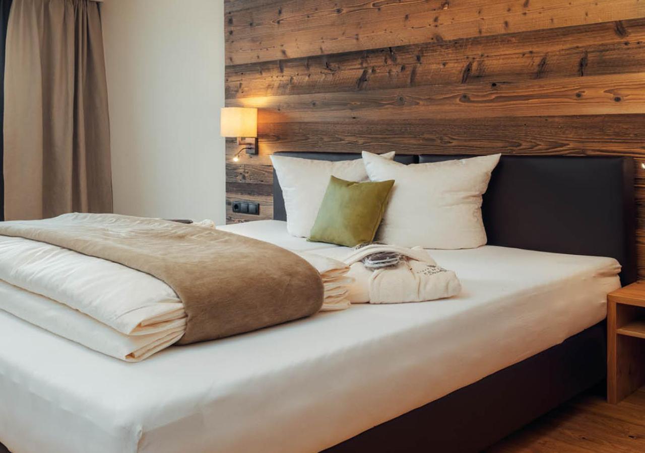 Hotel Garni Alpenjuwel Residenz Serfaus Room photo